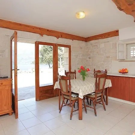 Beachfront Apartment Korcula Town